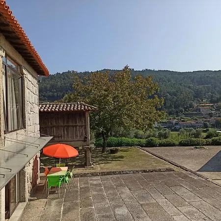 Casa Da Eira - Local Alojamento de Acomodação e Pequeno-almoço Braga